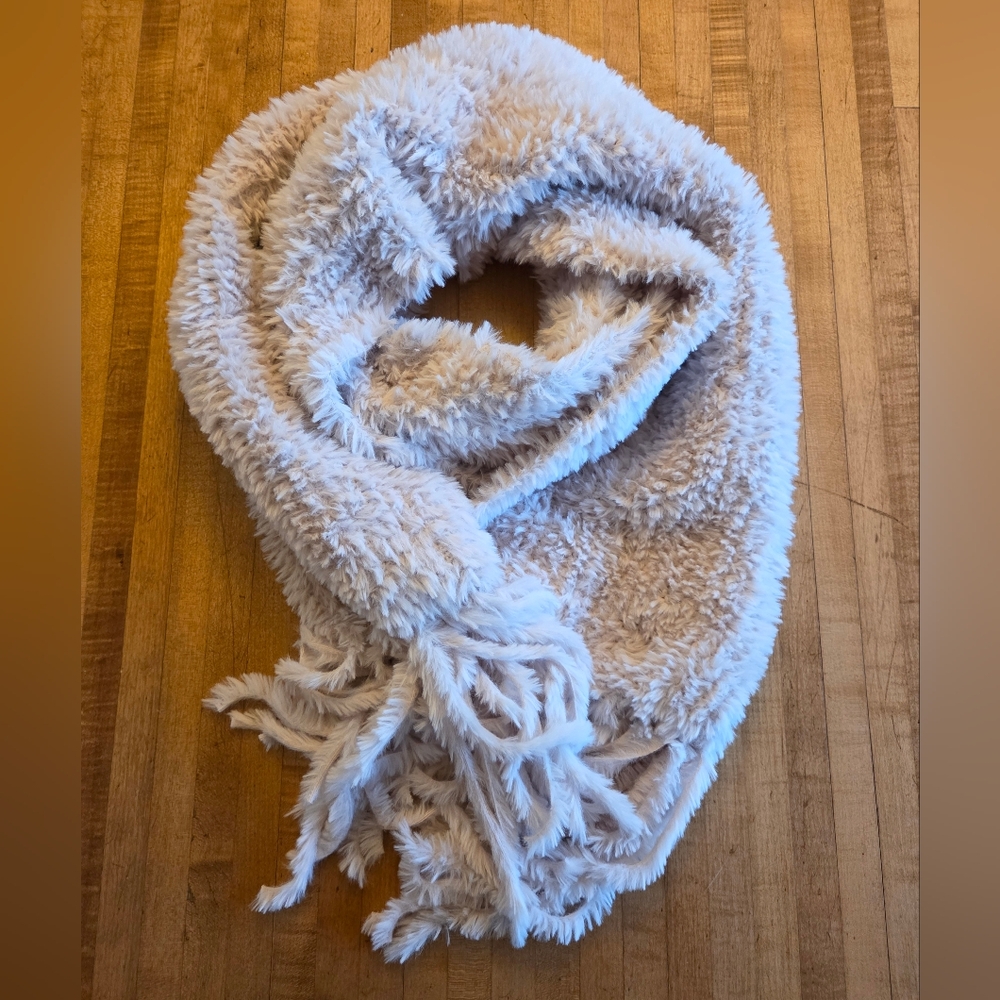 Super Soft Fringed Fuzzy Scarf In Cream OS
